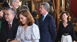 Feijóo afea a Vox su ausencia del 12-O y a Sánchez que no felicite a Machado