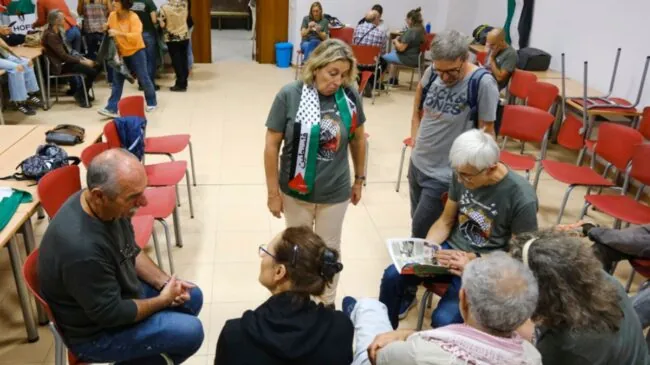 Una veintena de activistas se encierran en la Universidad de Valladolid contra el «genocidio»