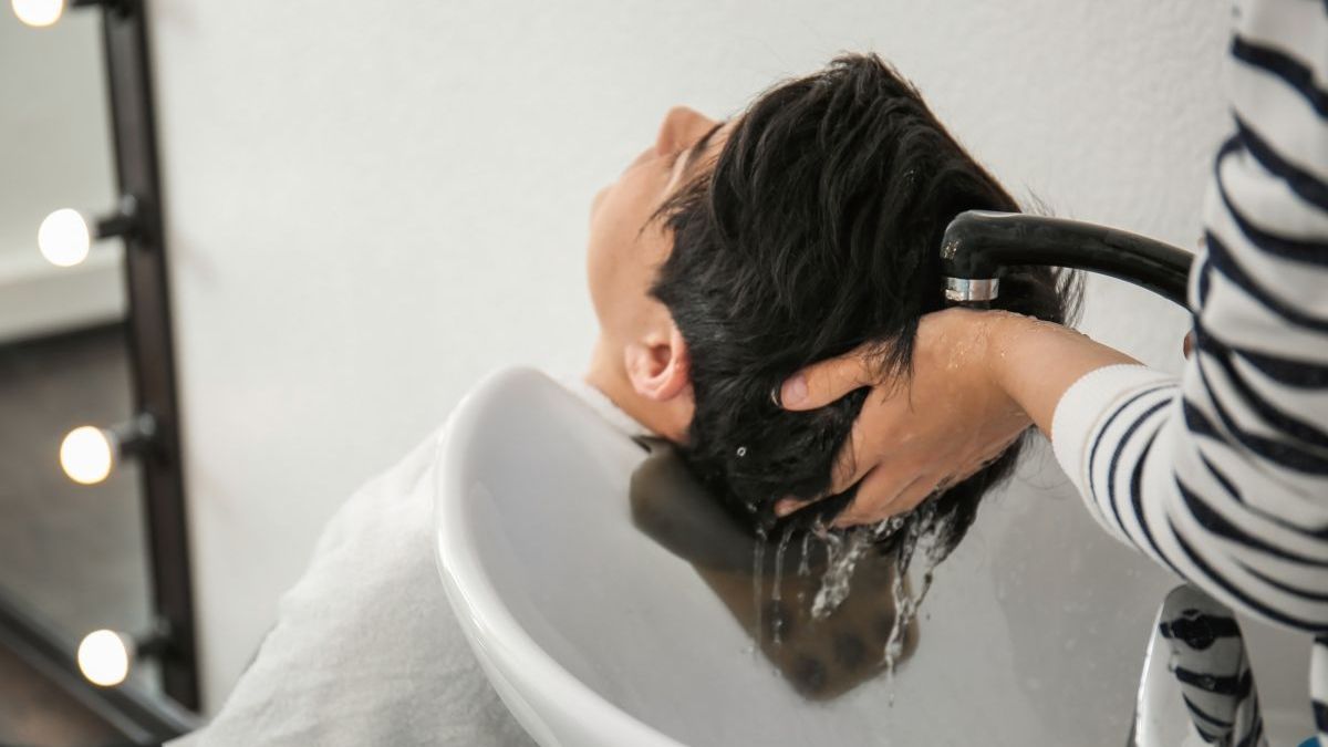 Un estudio revela el vínculo entre el cuidado del cabello, la autopercepción y el bienestar personal