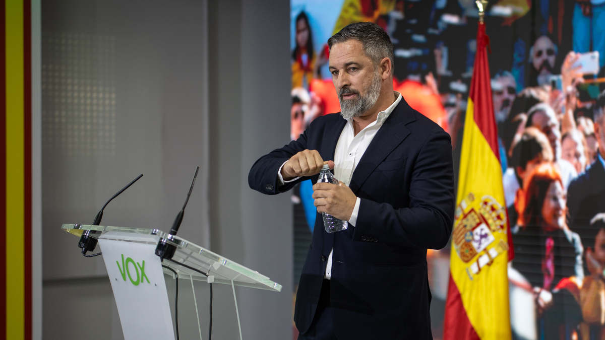 Abascal carga contra la inmigración en Canarias: «Inseguridad y violaciones»