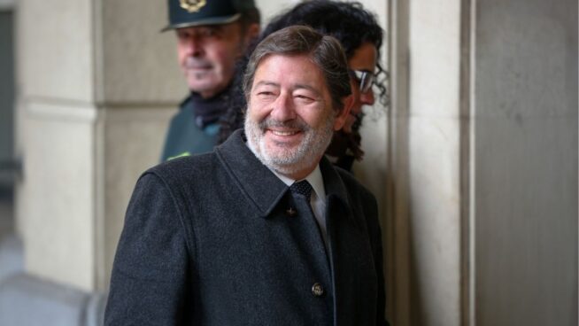 Absueltos dos acusados de prevaricación y malversación en una pieza del caso ERE