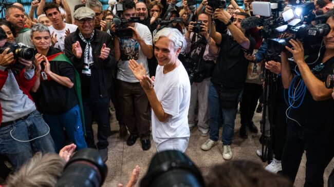 Un cambio de los Comunes abre la puerta a que Colau vuelva a la alcaldía o vaya al Congreso