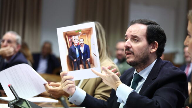 El PP admite su frustración ante un Sánchez que se escondió tras 40 evasivas