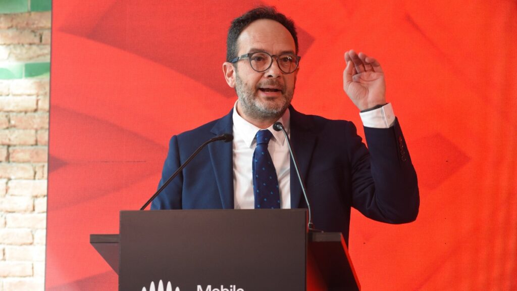 Gobierno presión Telecos reforzar redes