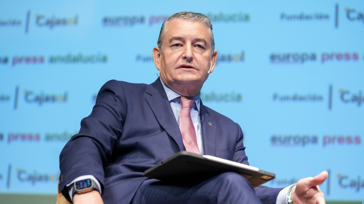 Antonio Sanz asume provisionalmente las competencias de Salud en Andalucía