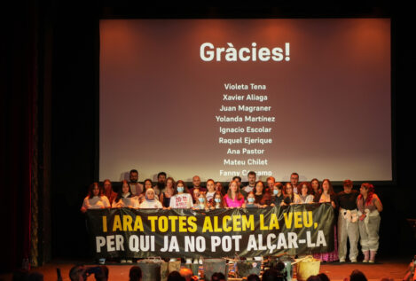 Asociaciones de víctimas homenajean a los fallecidos por la dana entre críticas a Mazón