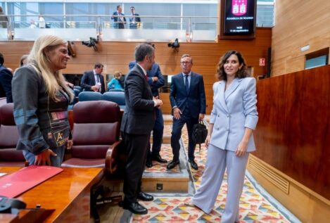 Ayuso carga contra un Gobierno que solo «miente» y que ha vulnerado la Constitución