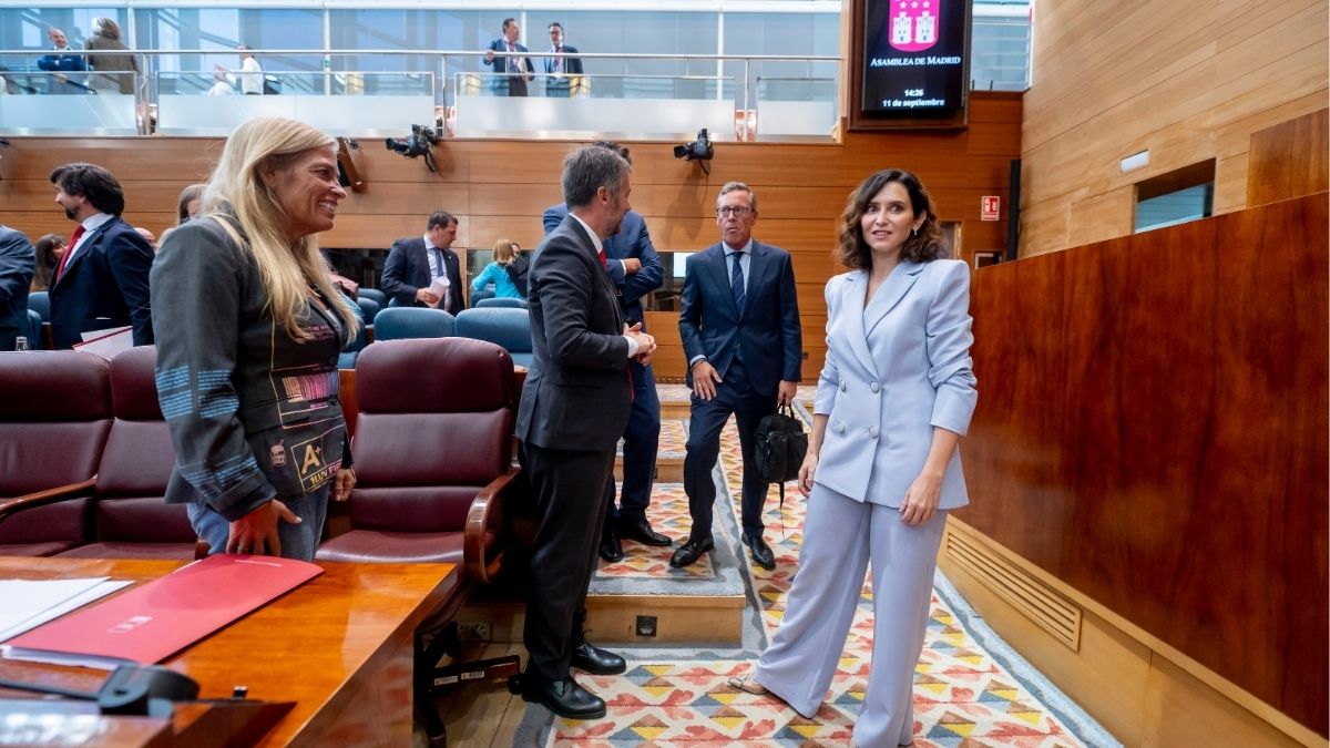 Ayuso carga contra un Gobierno que solo «miente» y que ha vulnerado la Constitución