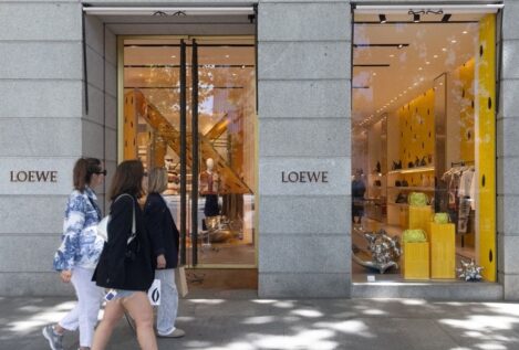 Bruselas multa con 157 millones a Loewe, Gucci y Chloé por imponer precios a los minoristas