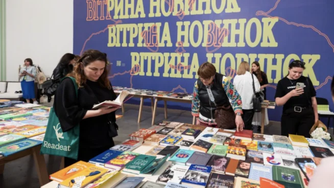 En la feria del libro de Kiev con Héctor Abad Faciolince