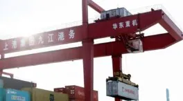 China sanciona a cinco filiales estadounidenses de la naviera surcoreana Hanwha Ocean