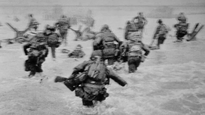 Robert Capa: retratos y trincheras, la vida en primera línea
