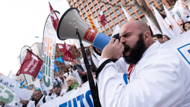 Los médicos vuelven a la huelga para rechazar el Estatuto Marco propuesto por Sanidad