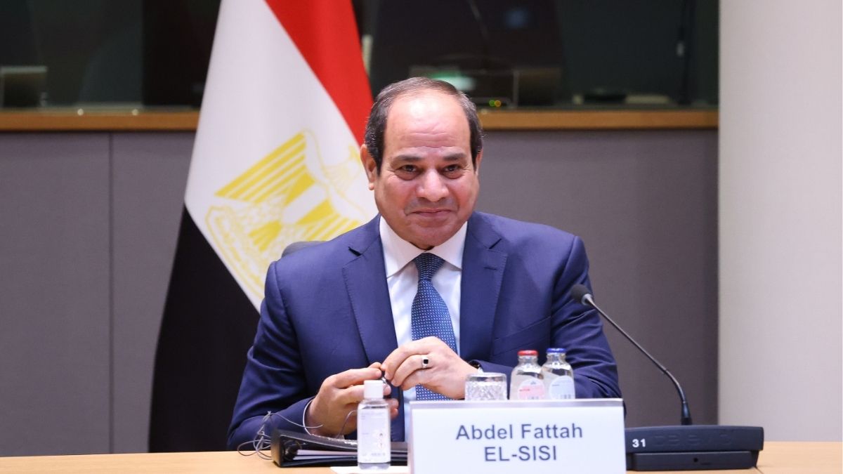 Egipto libera más de 2.700 presos tras un perdón por el aniversario de la guerra de 1973
