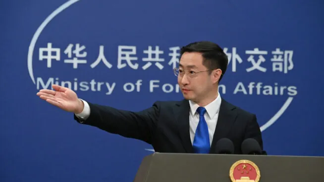 China condena las sanciones de Reino Unido contra Rusia: «Violan el Derecho Internacional»