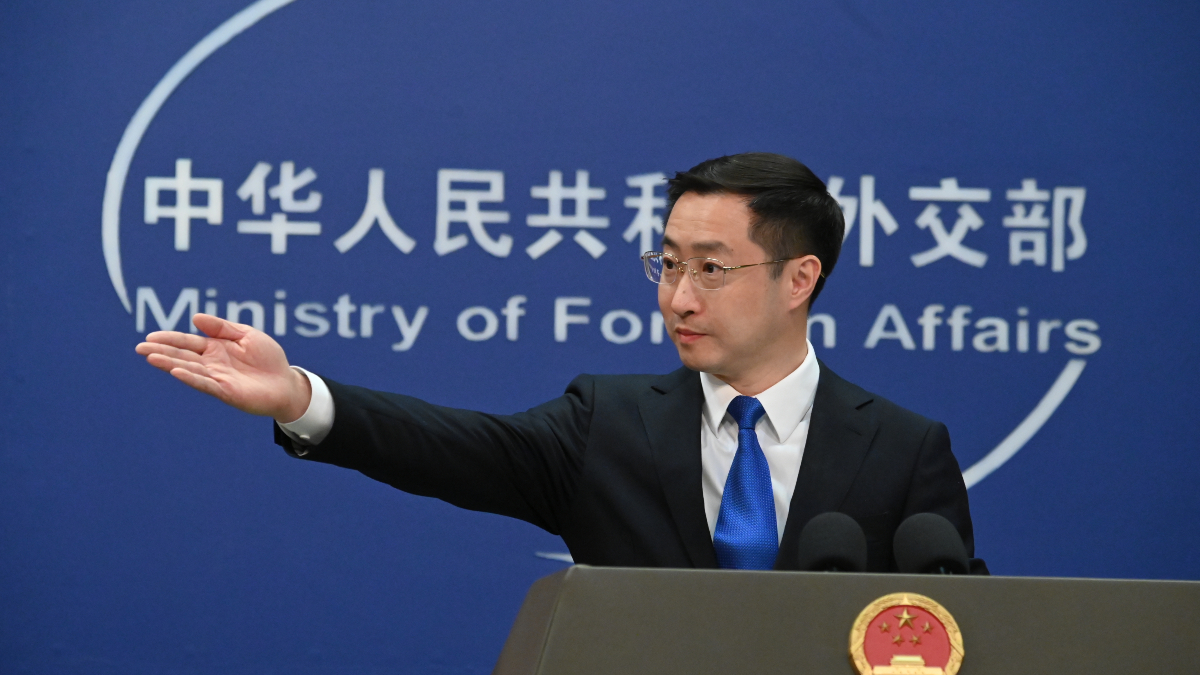 China condena las sanciones de Reino Unido contra Rusia: «Violan el Derecho Internacional»