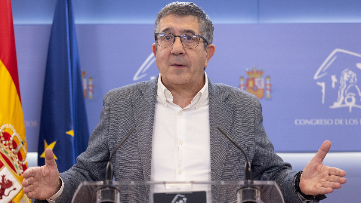 Ferraz dice estar «tranquilo» por la investigación de la Audiencia Nacional de los pagos en sobres