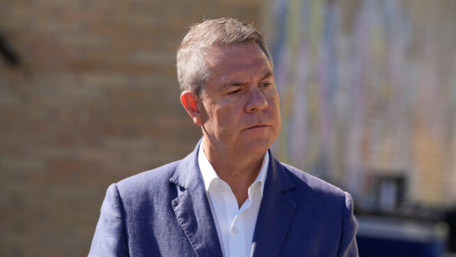 Page arranca el debate de la región erigiendo a Castilla-La Mancha como isla de estabilidad