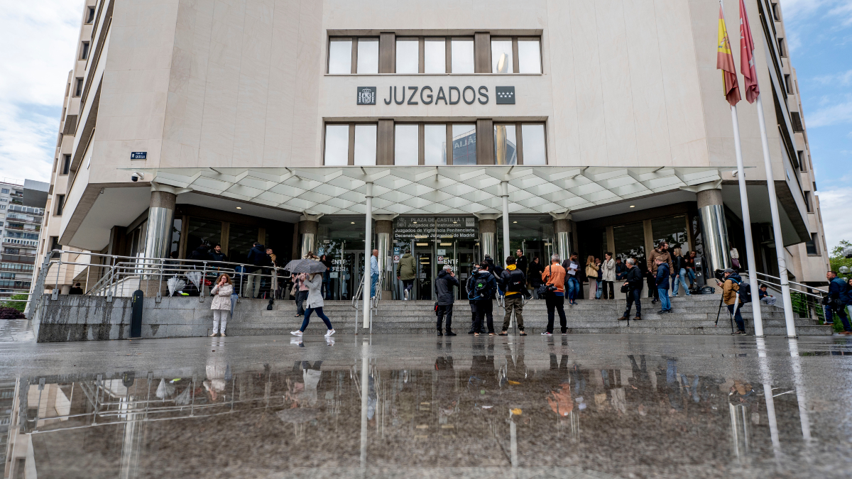 La Fiscalía archiva la denuncia contra el fiscal Stampa por alertar de una reunión de Leire Díez