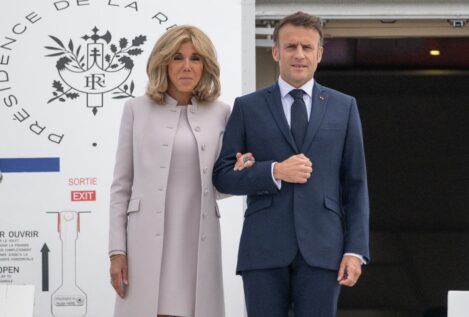 Arranca el juicio en Francia contra 10 personas que decían que Brigitte Macron nació hombre