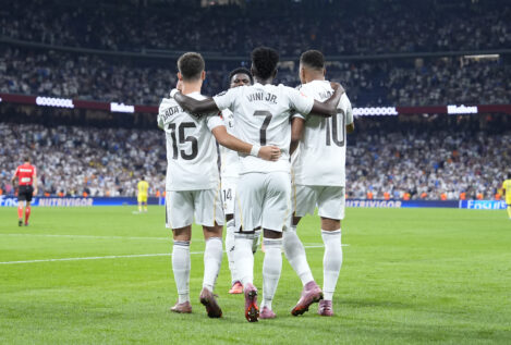 El Real Madrid se impone con doblete de Vinícius a un Villarreal combativo