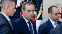 El nuevo primer ministro francés recupera a 12 ministros dimitidos en un Gobierno continuista