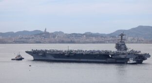 EEUU anuncia el despliegue de su mayor portaaviones en aguas del Caribe