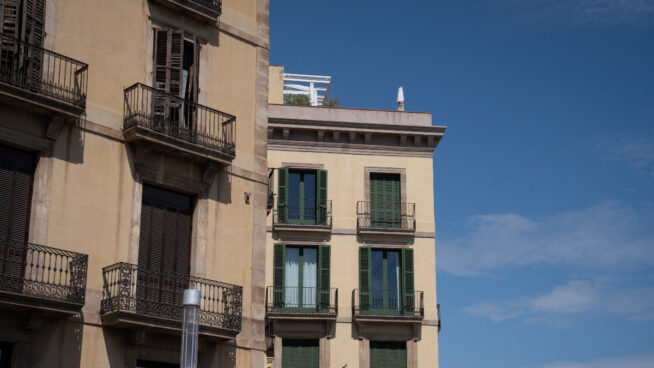 El esfuerzo para alquilar está diez puntos por encima del de compra, según Idealista