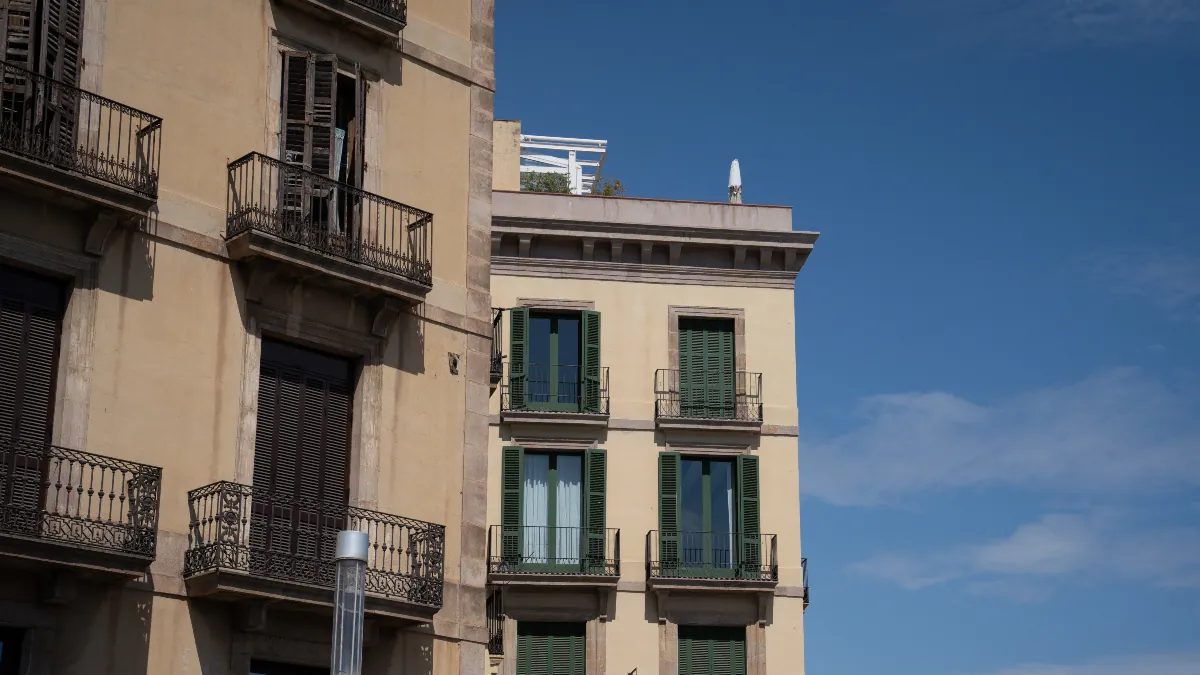 El esfuerzo para alquilar está diez puntos por encima del de compra, según Idealista