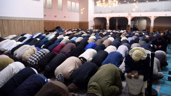 Médicos catalanes plantean evitar la prueba del azúcar en embarazadas durante el Ramadán