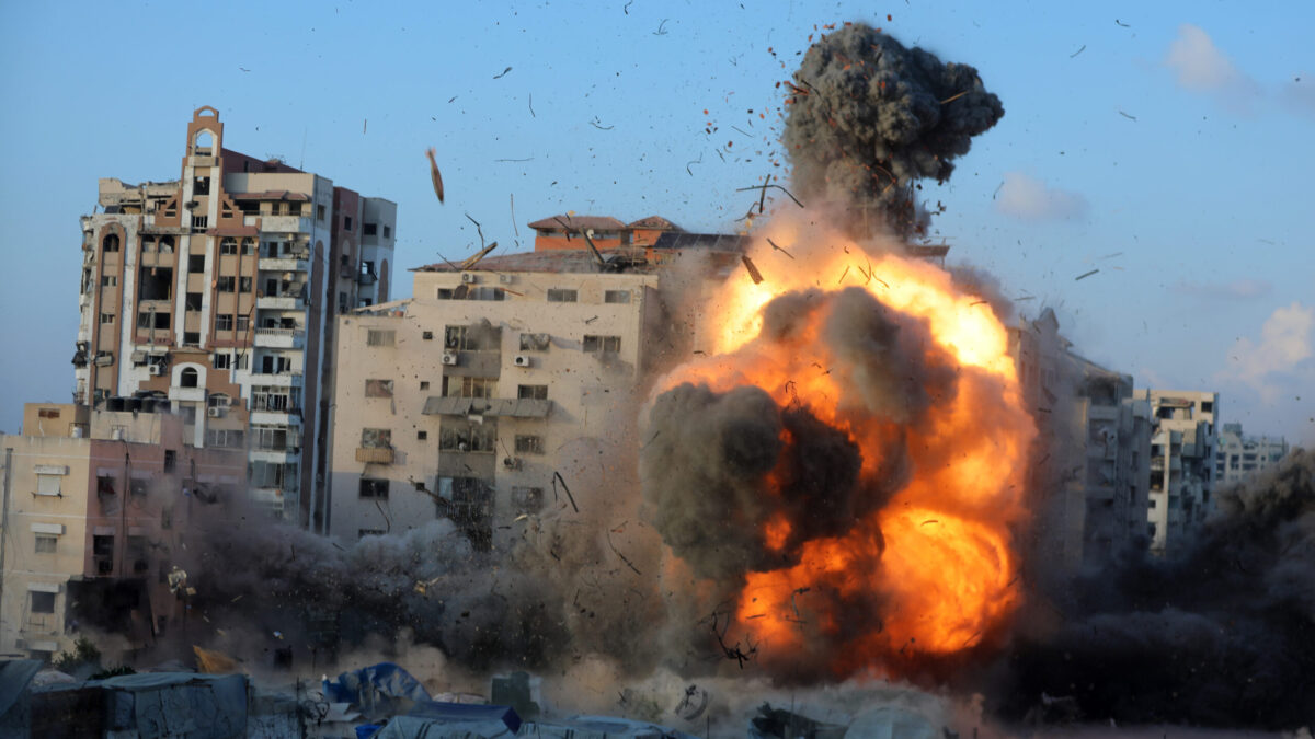 Al menos 17 civiles muertos en un bombardeo israelí en Gaza