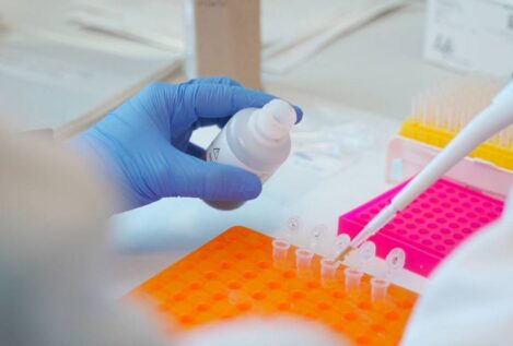 Identifican biomarcadores que señalan el inicio de la transición a la menopausia