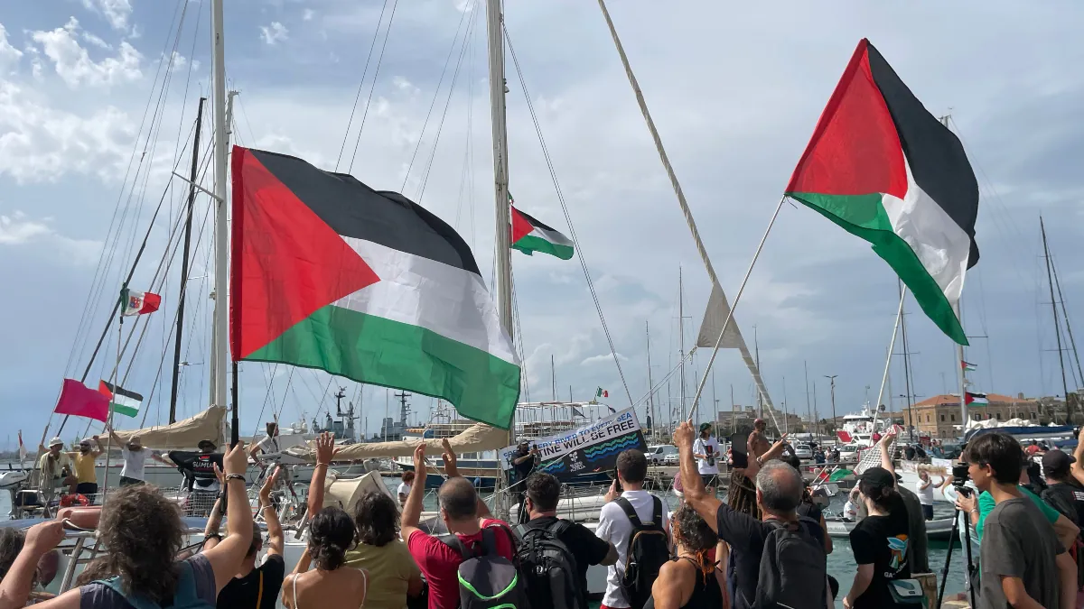 El Gobierno de Israel niega maltratos a los miembros de la flotilla bajo su custodia