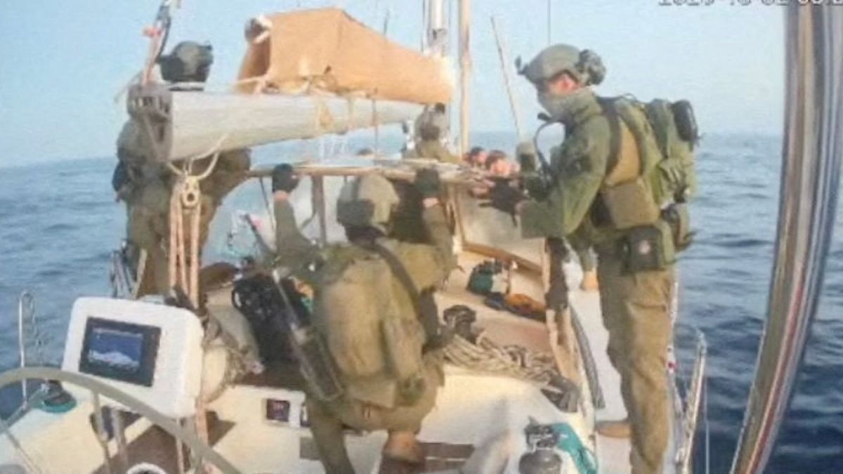 La flotilla de Gaza, en directo | El Gobierno convoca a la encargada de negocios de Israel por la detención de españoles