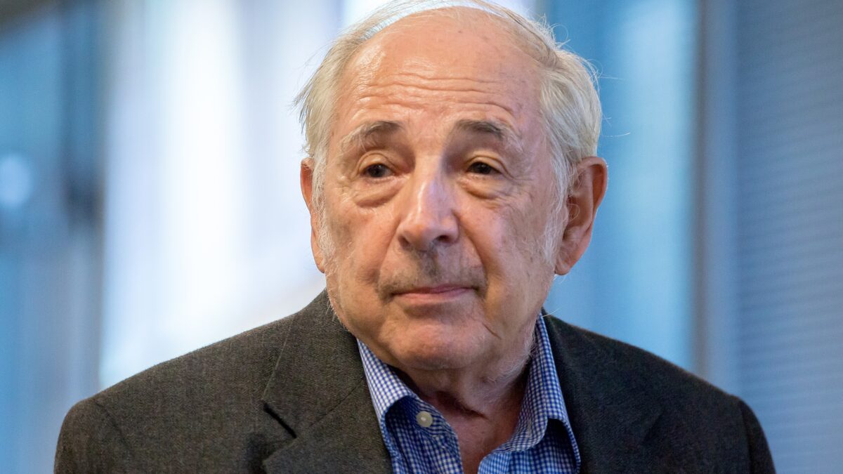 Tras el rastro de John Searle