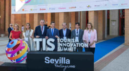 Juanma Moreno clausura TIS2025 y destaca el éxito de su sexta edición