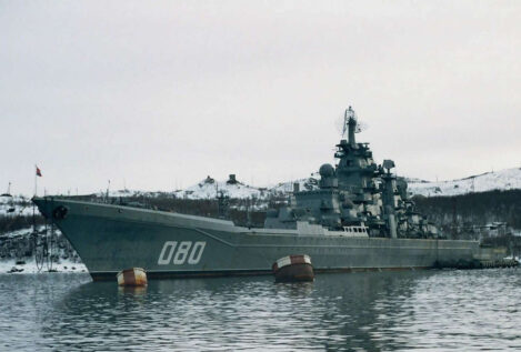 Rusia ha devuelto al mar un remodelado navío militar al que llaman «el Chernóbil flotante»