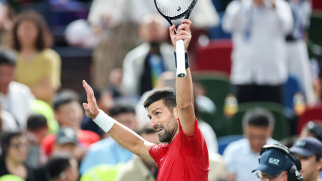 Djokovic no jugará la final en Shanghái tras perder contra el número 204 del ránking