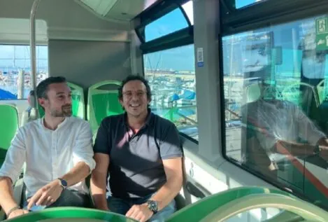 Cádiz revisa la compra de seis autobuses en la etapa de 'Kichi' que nadie documentó