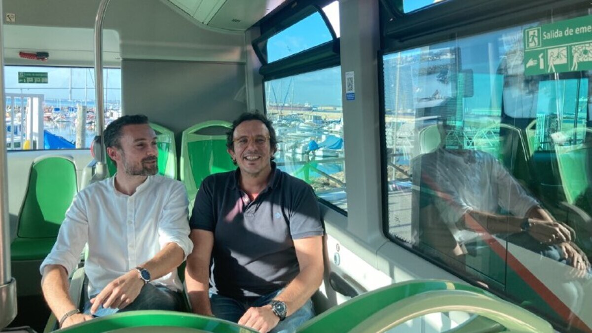 Cádiz revisa la compra de seis autobuses en la etapa de ‘Kichi’ que nadie documentó