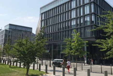 Orange, Bouygues y Free-iliad lanzan una oferta por actividades de Altice en Francia