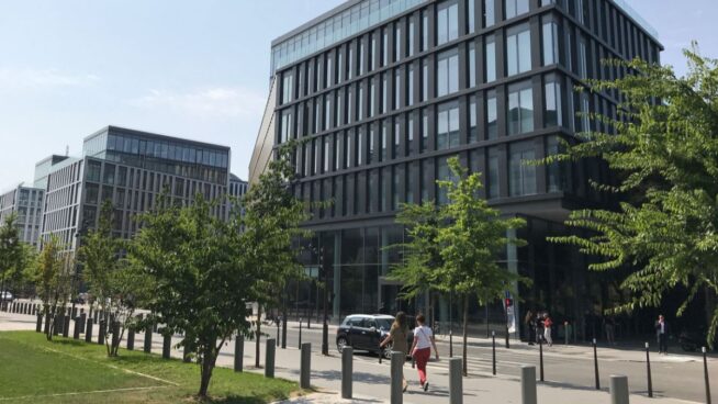 Orange, Bouygues y Free-iliad lanzan una oferta por actividades de Altice en Francia