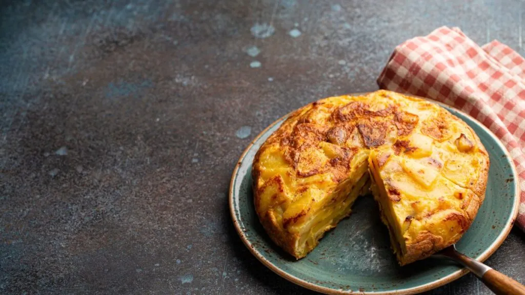 Tortilla de patata. Canva