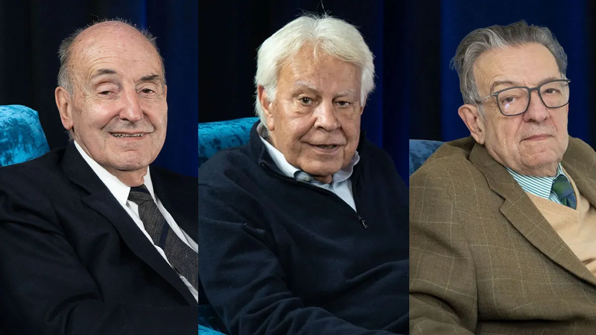El rey da el Toisón de Oro a Felipe González, Miquel Roca y Miguel Herrero de Miñón