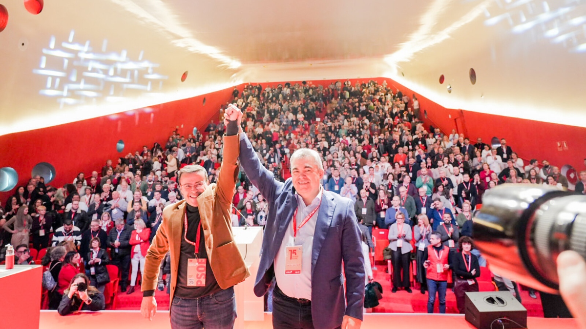 Rebelión en el PSOE extremeño: acusan a Cerdán de fraude en el censo de afiliados
