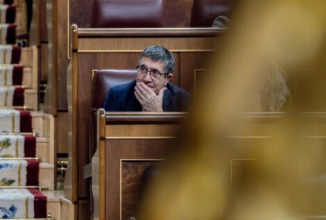 El PSOE pide a Sumar seguir «remando juntos» y avisa que no hay varitas mágicas en vivienda