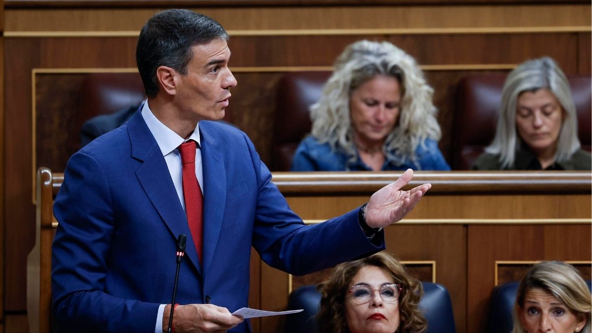Sánchez acusa al PP de fomentar la sanidad privada tras fallos de los cribados de cáncer