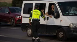 Cinco detenidos por presentarse con su coche al examen de recuperación de puntos