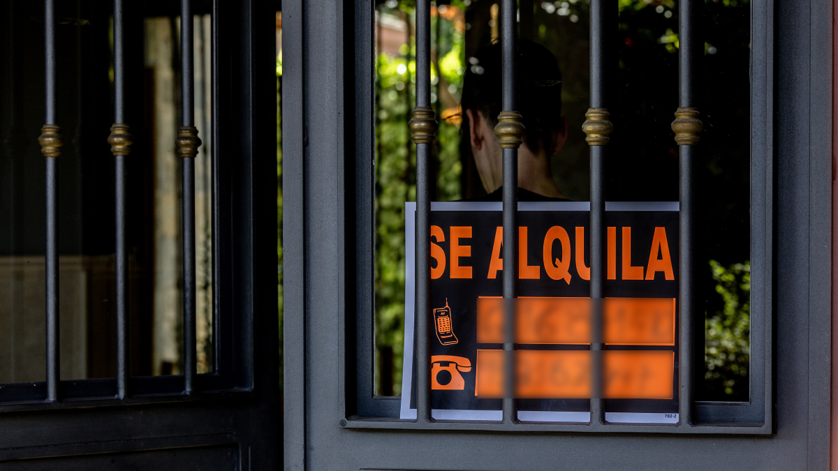La UE alerta de que el alquiler se lleva el 74% del salario en Barcelona y Madrid