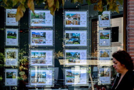 La compraventa de viviendas cayó un 3,4% en agosto y rompió con 13 meses de alzas